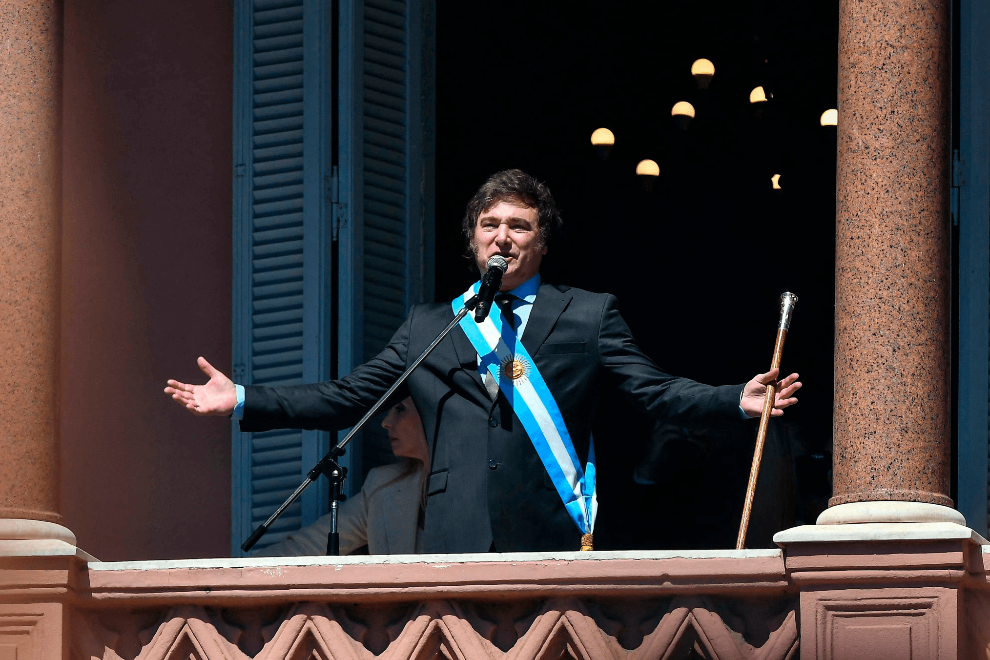 Presidente Javier Milei en Balcón de Casa Rosada